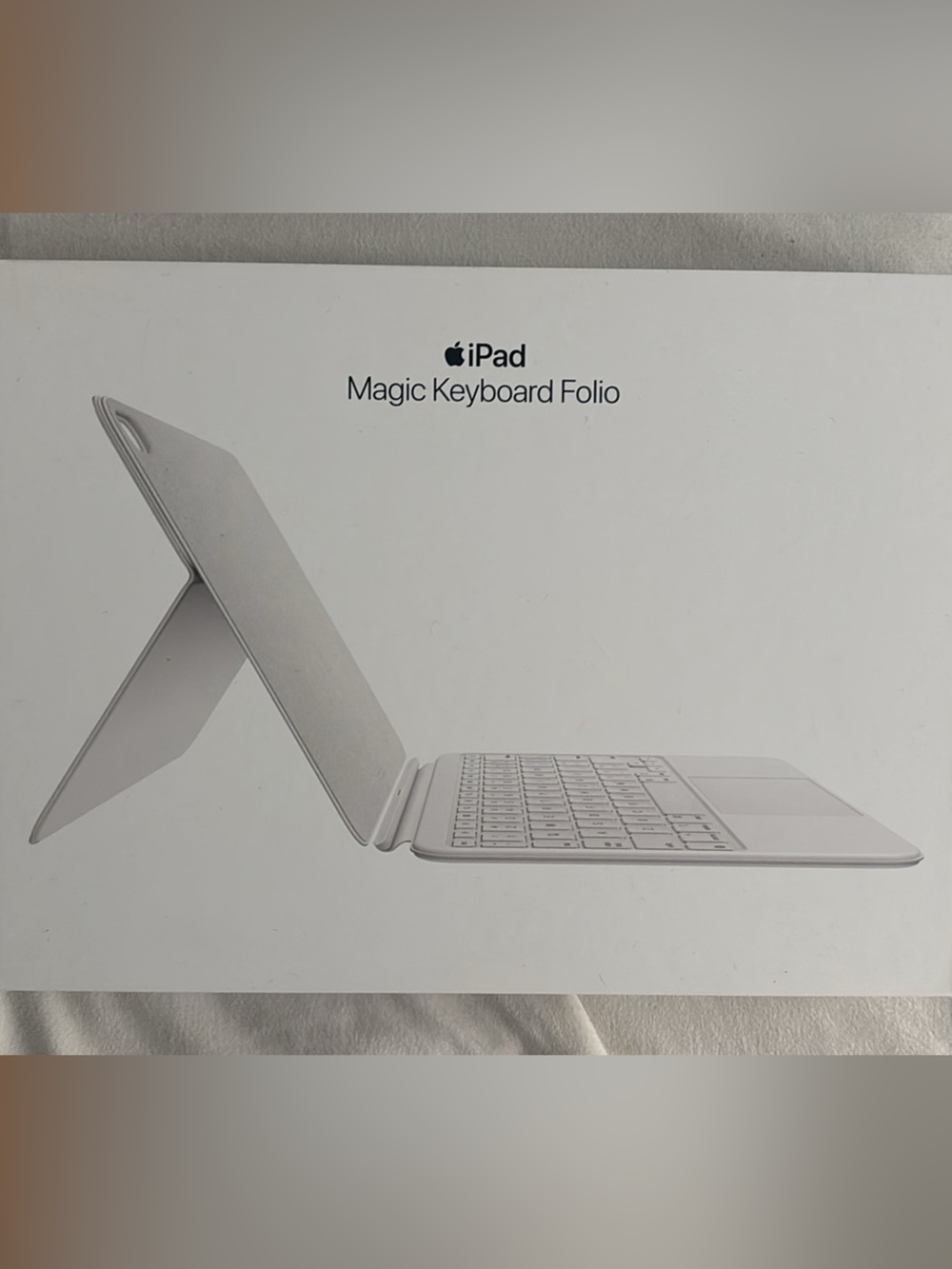Apple Magic Keyboard Folio - White and Silver